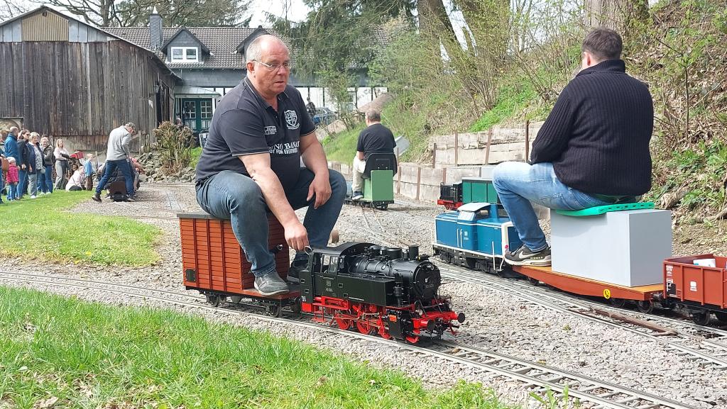 BR80 unterwegs auf der Strecke.